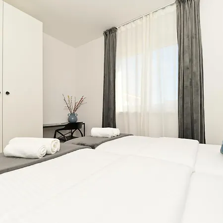 It Brand New Stylish Apartment